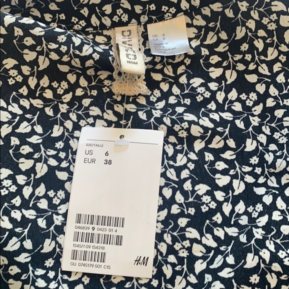 H&M Floral Set - Picture 7 of 7